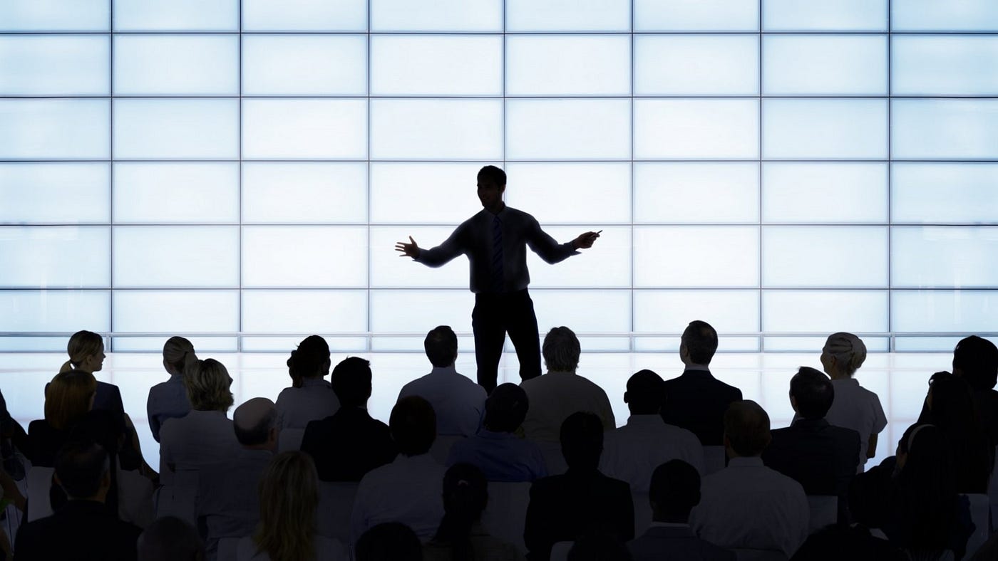 You are currently viewing Mastering the Art of Public Speaking: A Comprehensive Guide